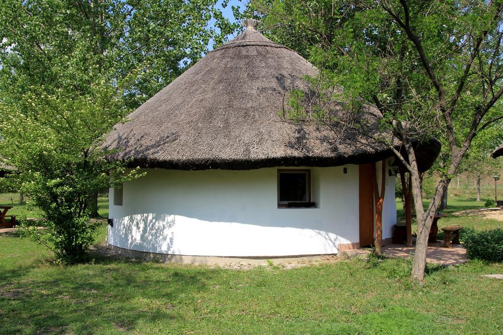 Galopp Major Gyál Exterior foto